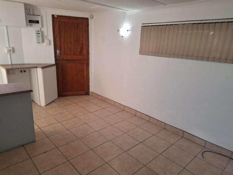 To Let 1 Bedroom Property for Rent in Clamhall Western Cape